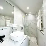 Апартаменты Urbanflat 115 - Grand Duplex Dans Le Centre De