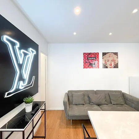 Urbanflat 115 - Grand Duplex Dans Le Centre De *